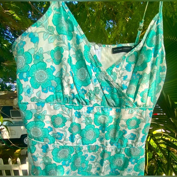 New York & Company sundress. Size 8, adjustable spaghetti straps, 100% Cotton. - Picture 1 of 8